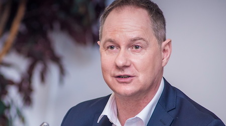 Gazdík: Vyjasněme datum prázdnin i další opatření na školách Gazdík: Vyjasněme datum prázdnin i další opatření na školách